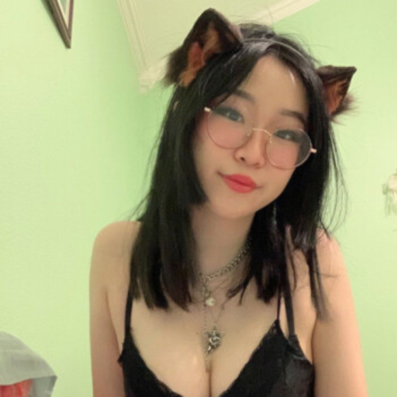 Profile picture of Submissive Asian Kitty